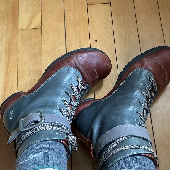 John Fluevog Jenna Two-Tone Lace-Up Leather Boots - Picture 5 of 14